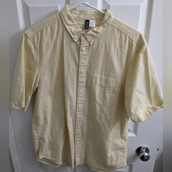 H&M Pastel Button Down Shirt - Picture 3 of 4